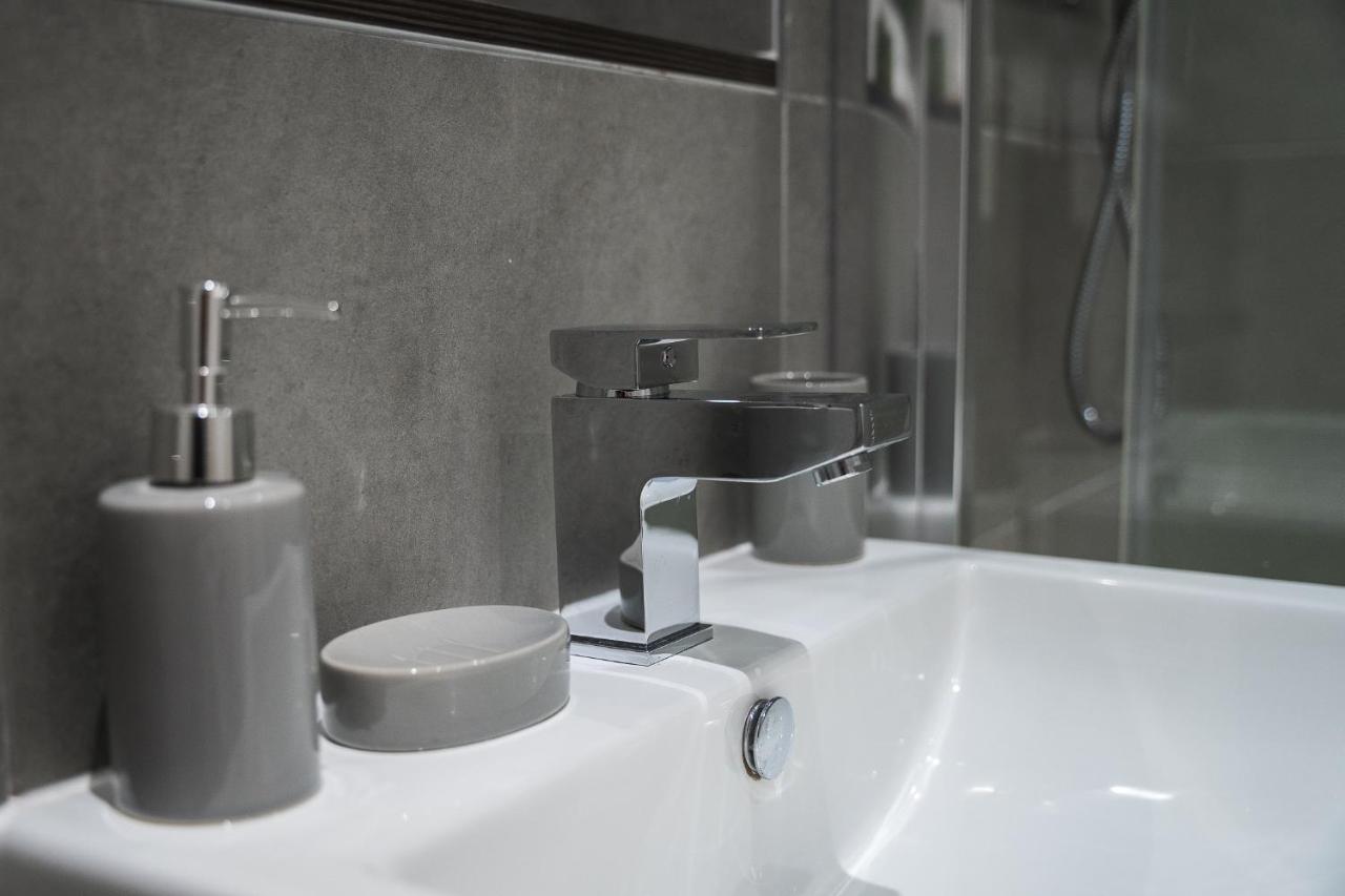 Modern 1-Bed Apartment - City Centre - Free Wi-Fi - New - Manchester Buitenkant foto